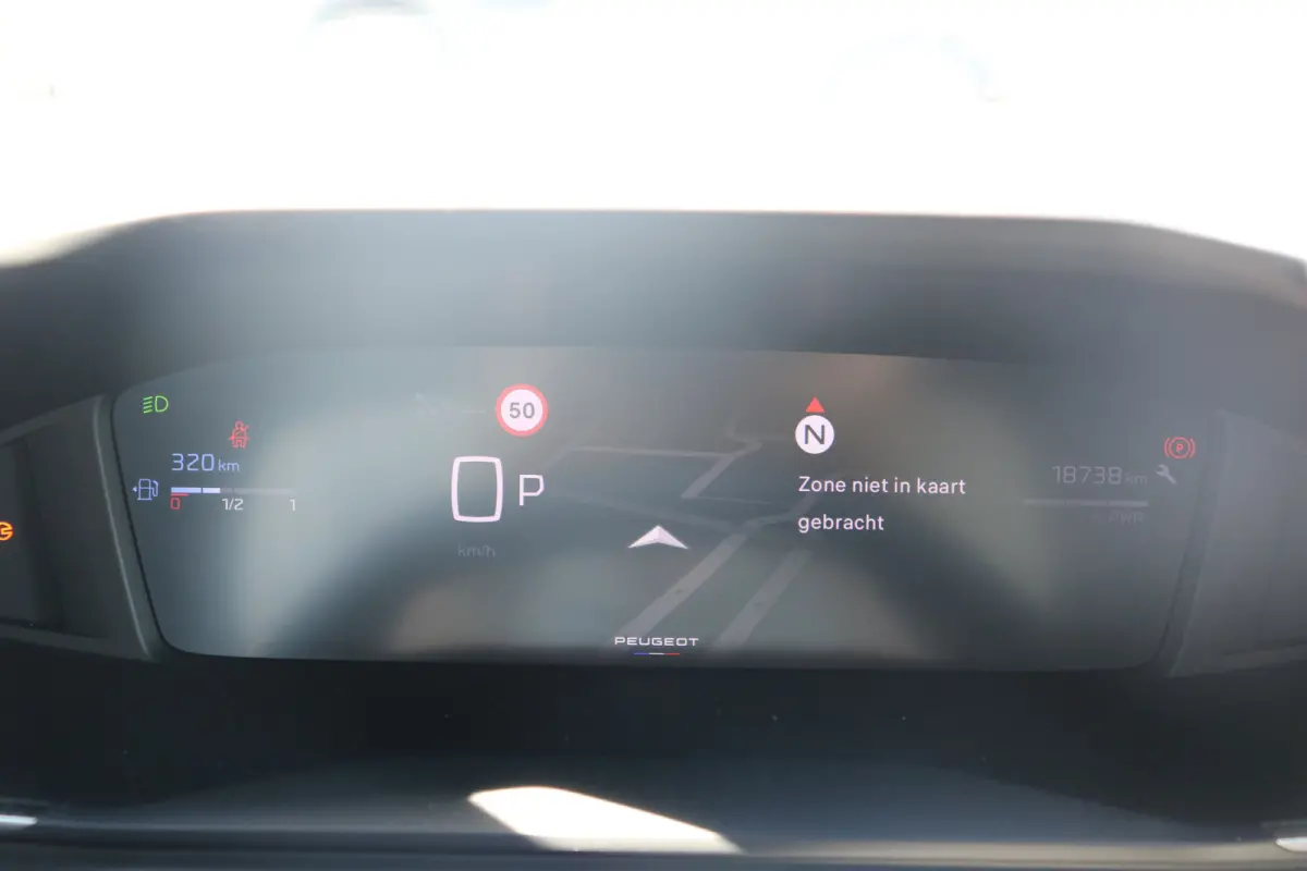 1.2 Hybrid 136 Allure | PDC V+A | Cruise| Keyless | Apple carplay | LED | LMV 17"| DAB |