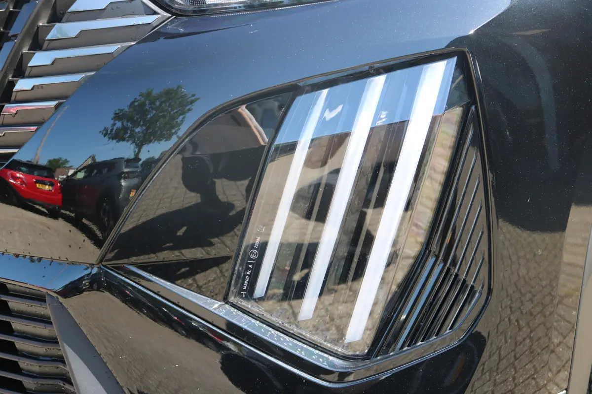 1.2 Hybrid 136 Allure | PDC V+A | Cruise| Keyless | Apple carplay | LED | LMV 17"| DAB |