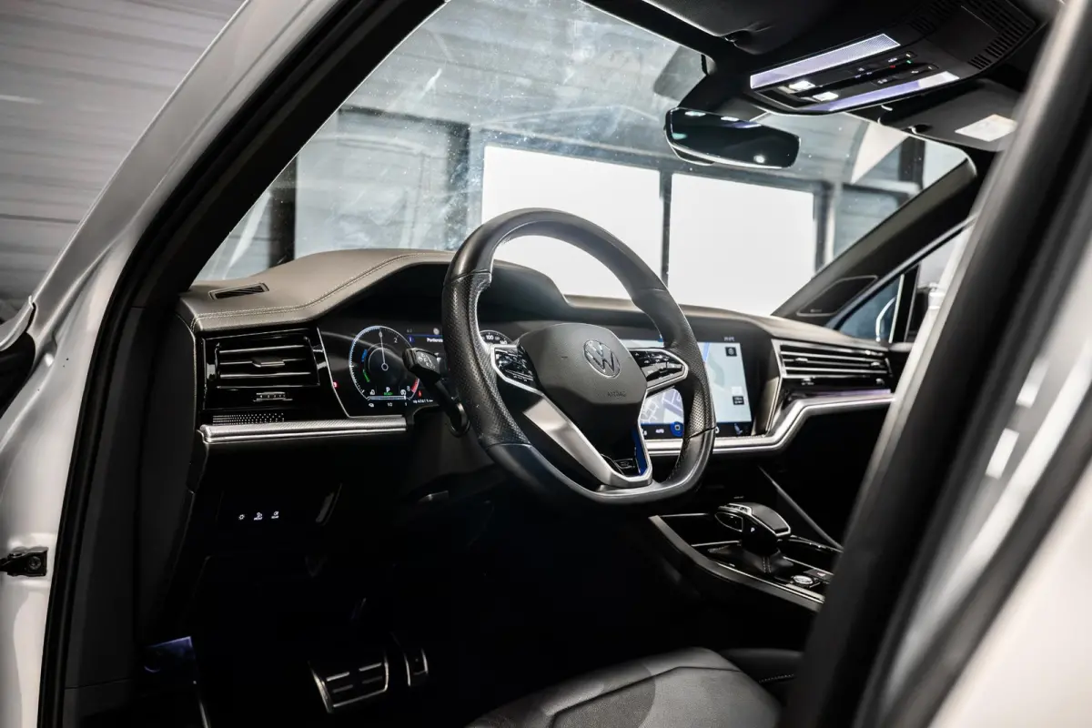 3.0 TSi 4MOTION R Line Pano | Trekhaak
