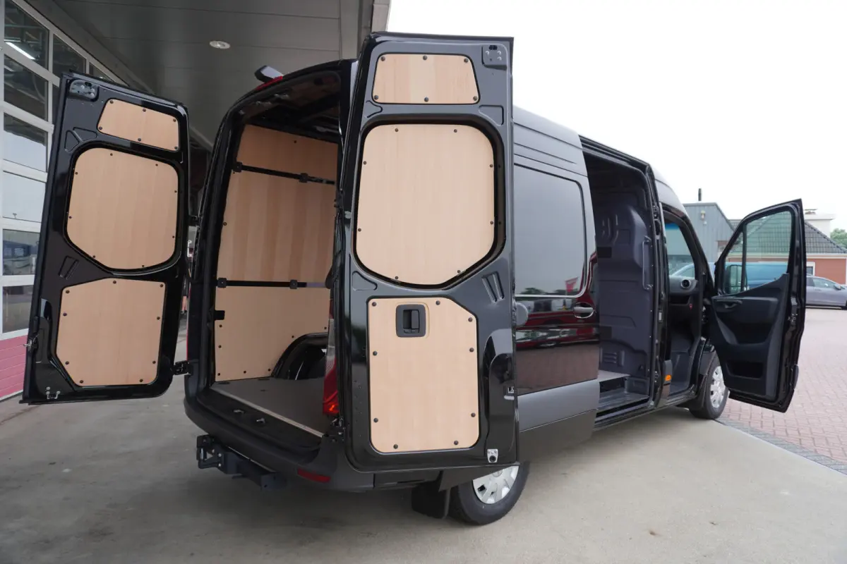 317 170PK L2H2 Select Automaat nr. V183 | Airco | Cruise | Camera | Carplay | Trekhaak 3.500KG
