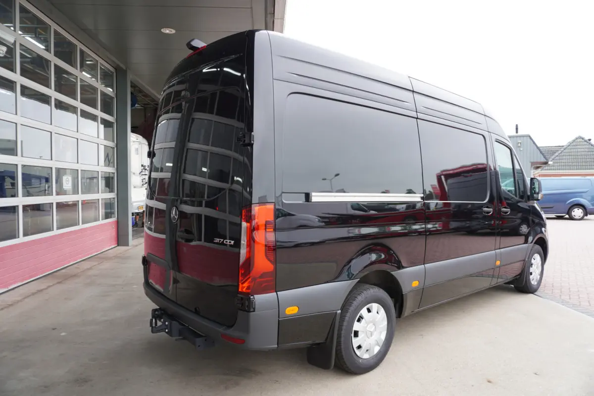317 170PK L2H2 Select Automaat nr. V183 | Airco | Cruise | Camera | Carplay | Trekhaak 3.500KG