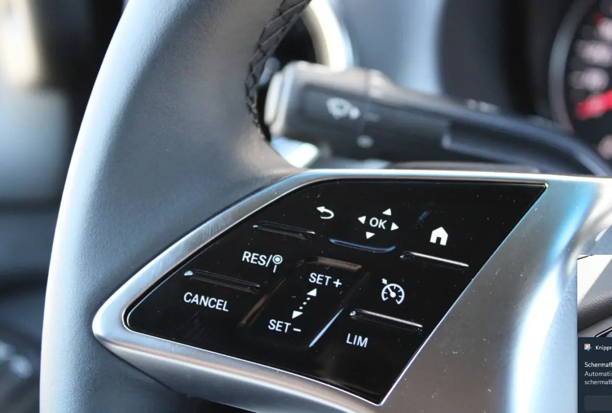 317 170PK L2H2 Select Automaat nr. V183 | Airco | Cruise | Camera | Carplay | Trekhaak 3.500KG