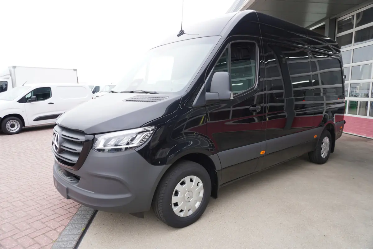 317 170PK L2H2 Select Automaat nr. V183 | Airco | Cruise | Camera | Carplay | Trekhaak 3.500KG
