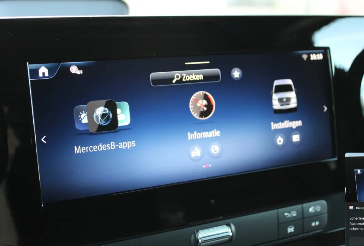 317 170PK L2H2 Select Automaat nr. V183 | Airco | Cruise | Camera | Carplay | Trekhaak 3.500KG