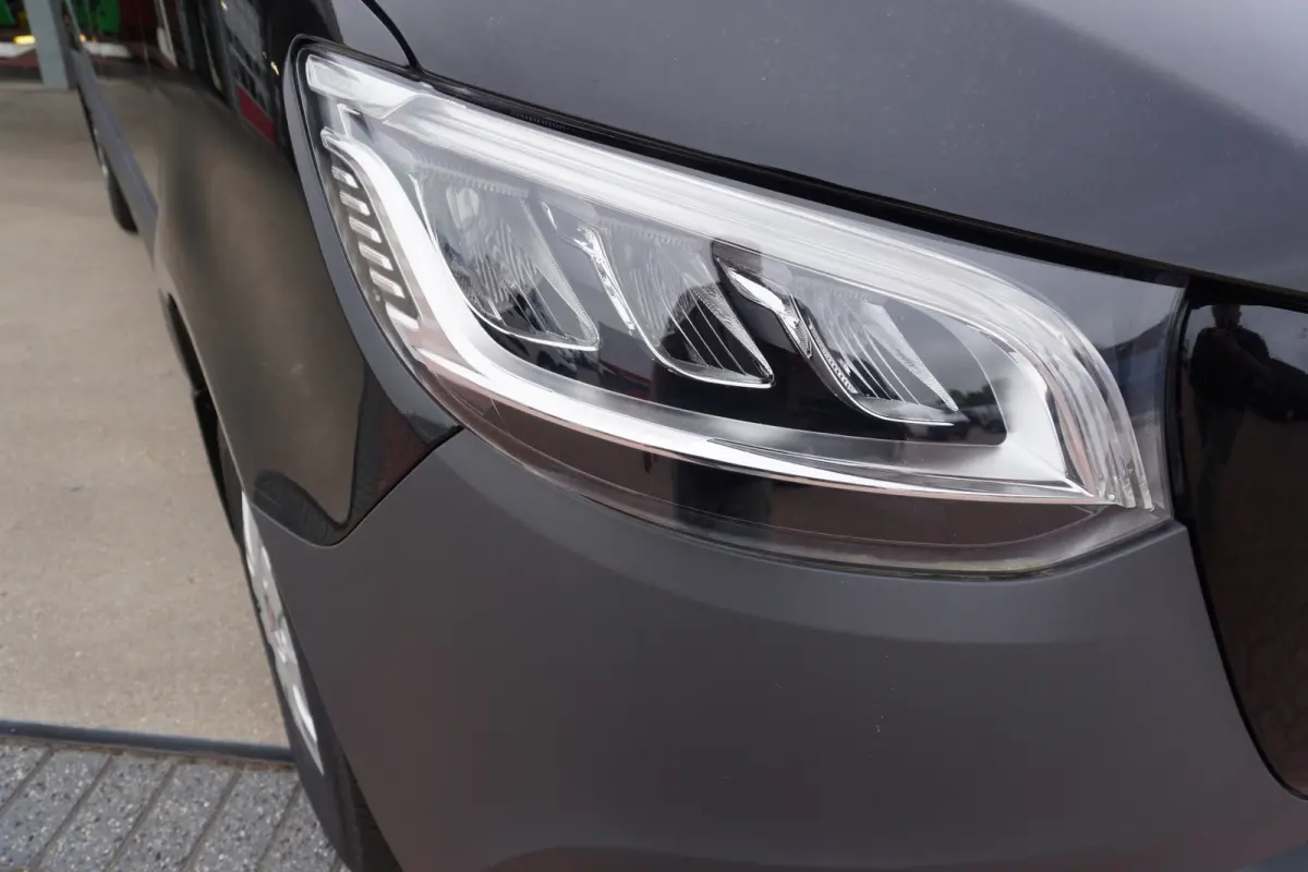 317 170PK L2H2 Select Automaat nr. V183 | Airco | Cruise | Camera | Carplay | Trekhaak 3.500KG