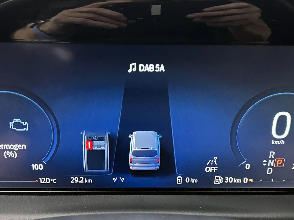 340 2.5 PHEV L2H1 Sport | NIEUW UIT VOORRAAD | 19'' Velgen | B&O | Striping | Ford Voordeel