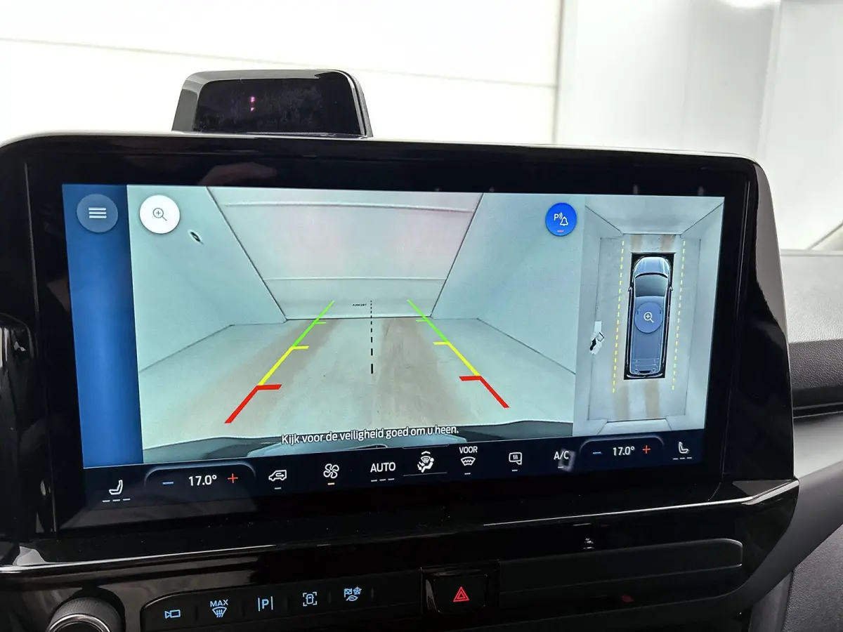 340 2.5 PHEV L2H1 Sport | NIEUW UIT VOORRAAD | 19'' Velgen | B&O | Striping | Ford Voordeel