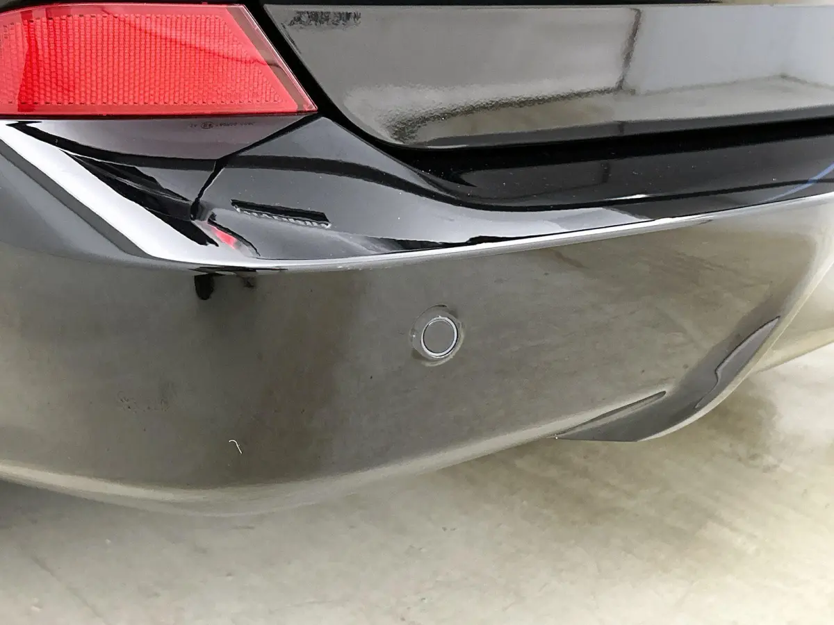 340 2.5 PHEV L2H1 Sport | NIEUW UIT VOORRAAD | 19'' Velgen | B&O | Striping | Ford Voordeel