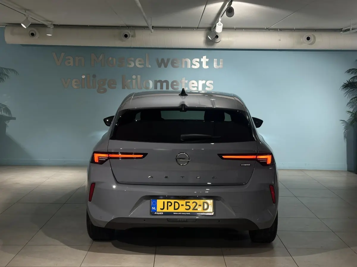 1.2 Turbo Hybrid Business Edition