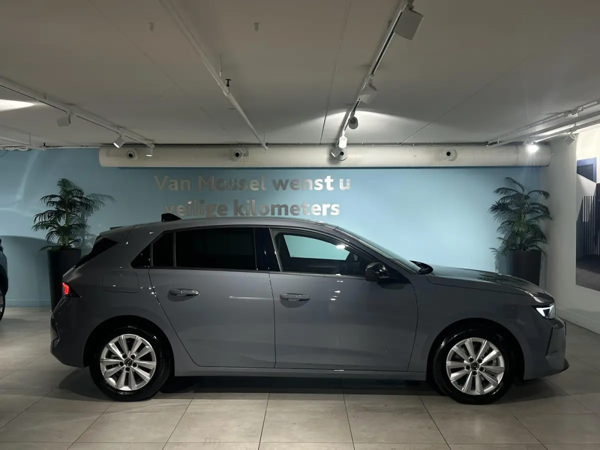 1.2 Turbo Hybrid Business Edition