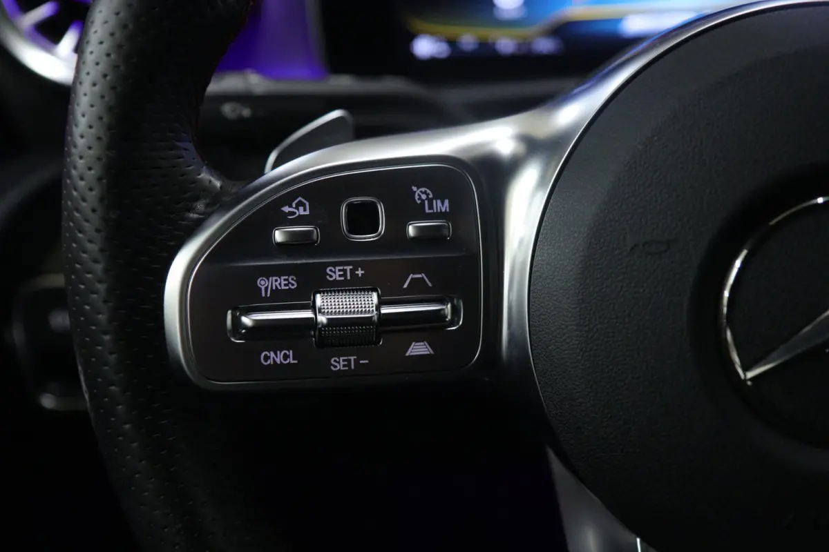 250 PANO/CARPLAY/CAM/MEM/NAVI/ACC/VOL