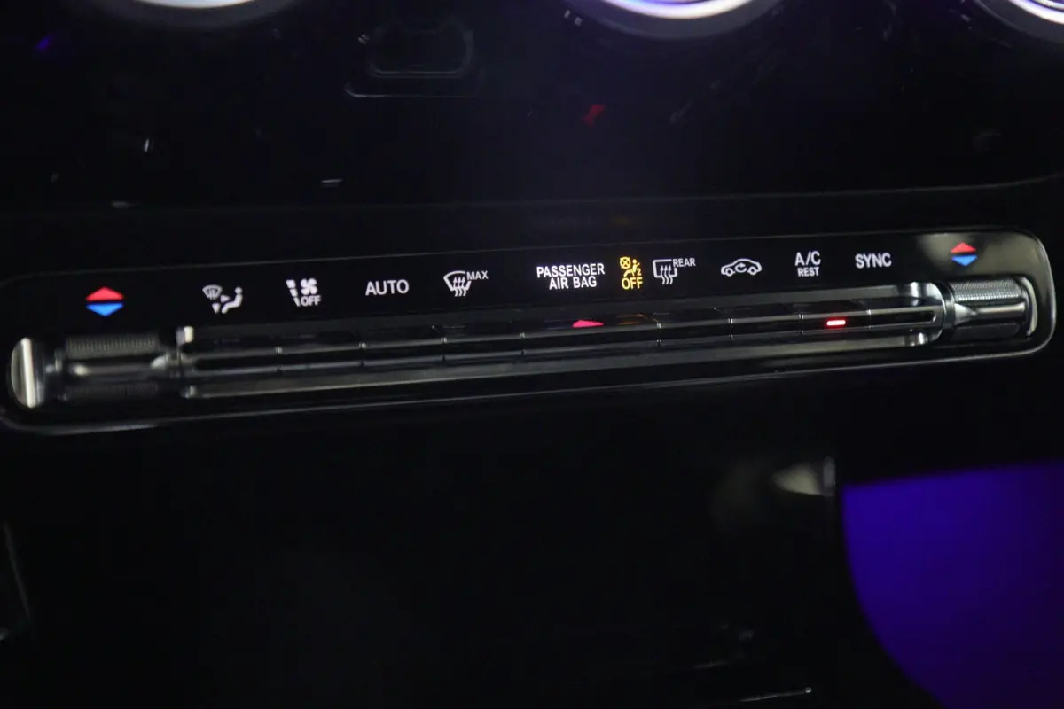 250 PANO/CARPLAY/CAM/MEM/NAVI/ACC/VOL