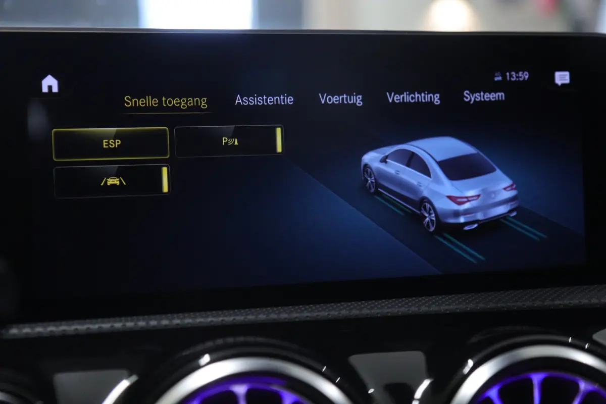 250 PANO/CARPLAY/CAM/MEM/NAVI/ACC/VOL