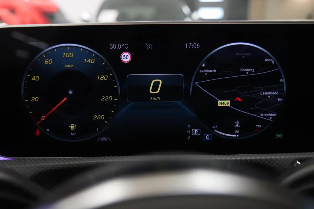 250 PANO/CARPLAY/CAM/MEM/NAVI/ACC/VOL
