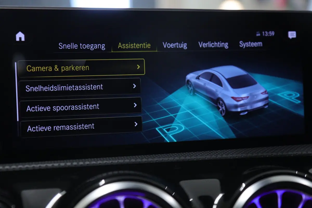 250 PANO/CARPLAY/CAM/MEM/NAVI/ACC/VOL