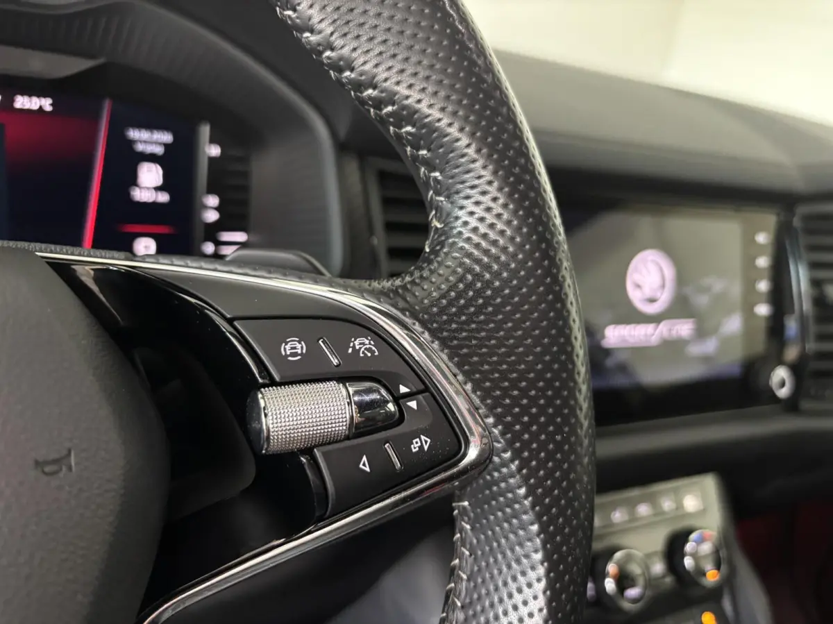 1.5 TSI Sportline Business,Trekhaak,Keyless,adaptive cruise