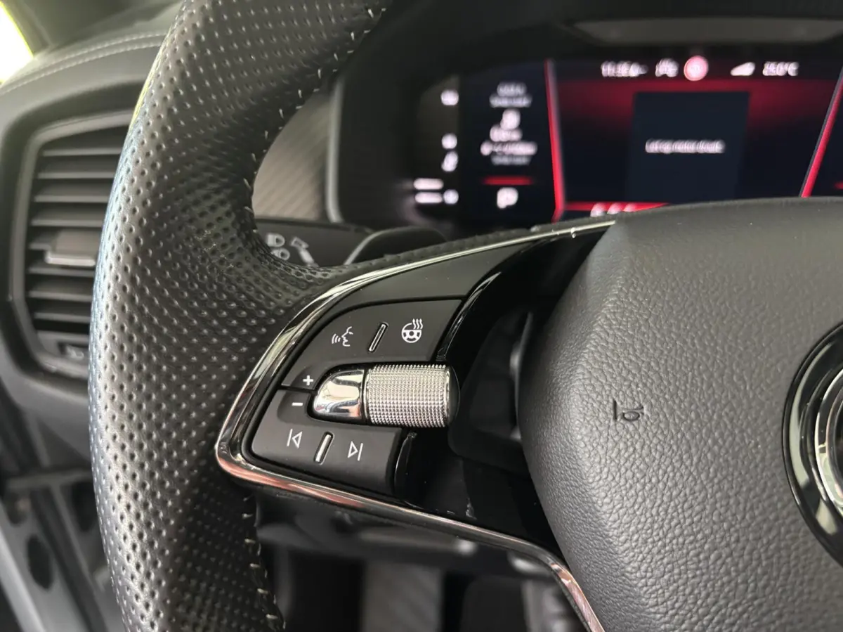 1.5 TSI Sportline Business,Trekhaak,Keyless,adaptive cruise