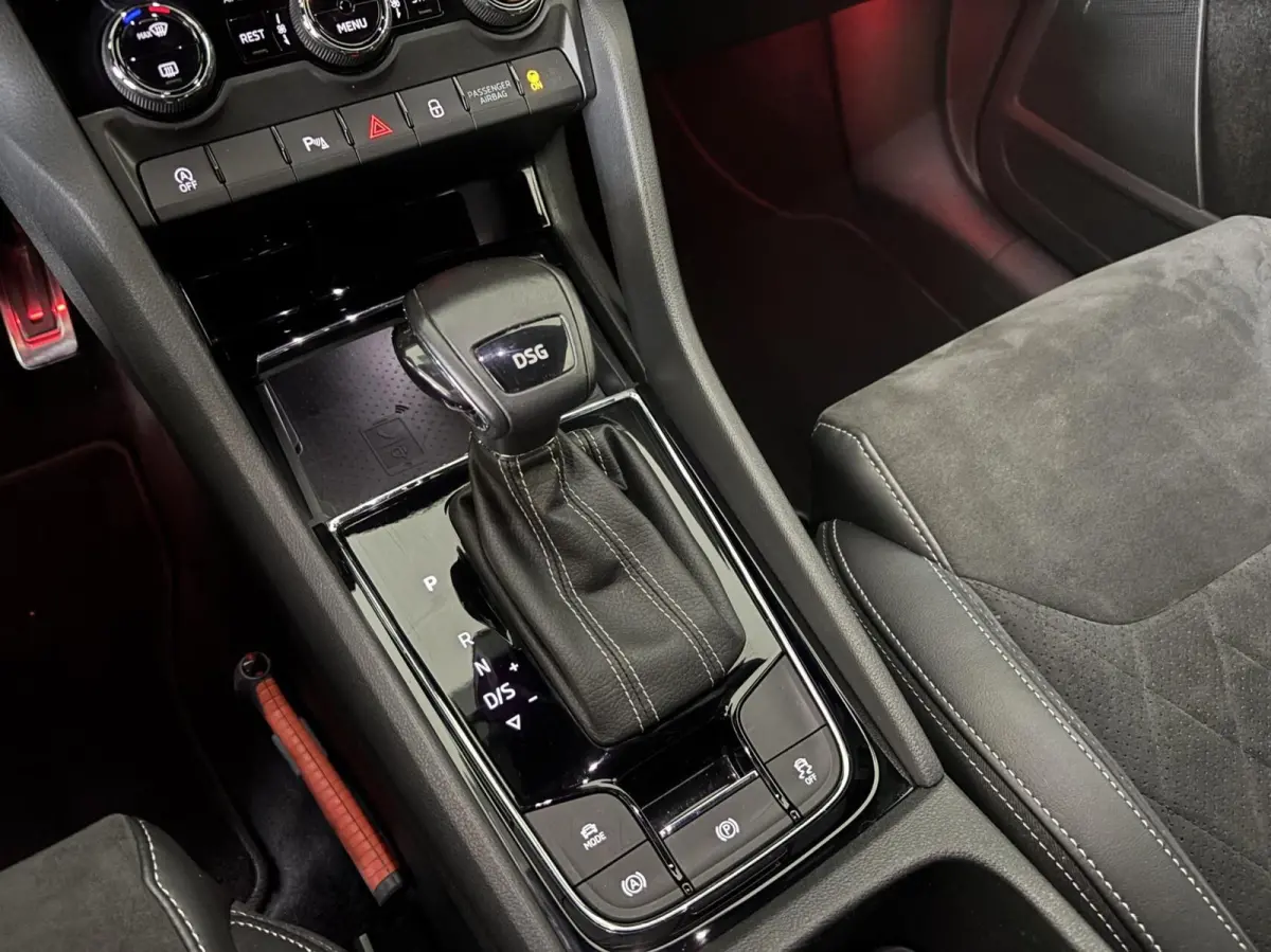 1.5 TSI Sportline Business,Trekhaak,Keyless,adaptive cruise
