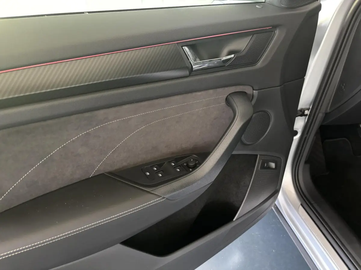 1.5 TSI Sportline Business,Trekhaak,Keyless,adaptive cruise