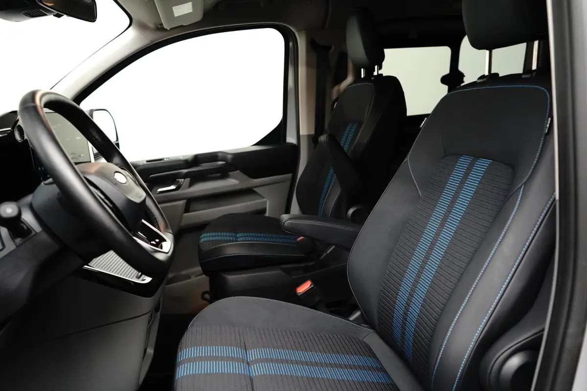 Tourneo Custom Sport 340 L1H1 65 kWh 8 Persoons | 2 x Schuifdeur | B&O | 4 jaar/100.000km garantie