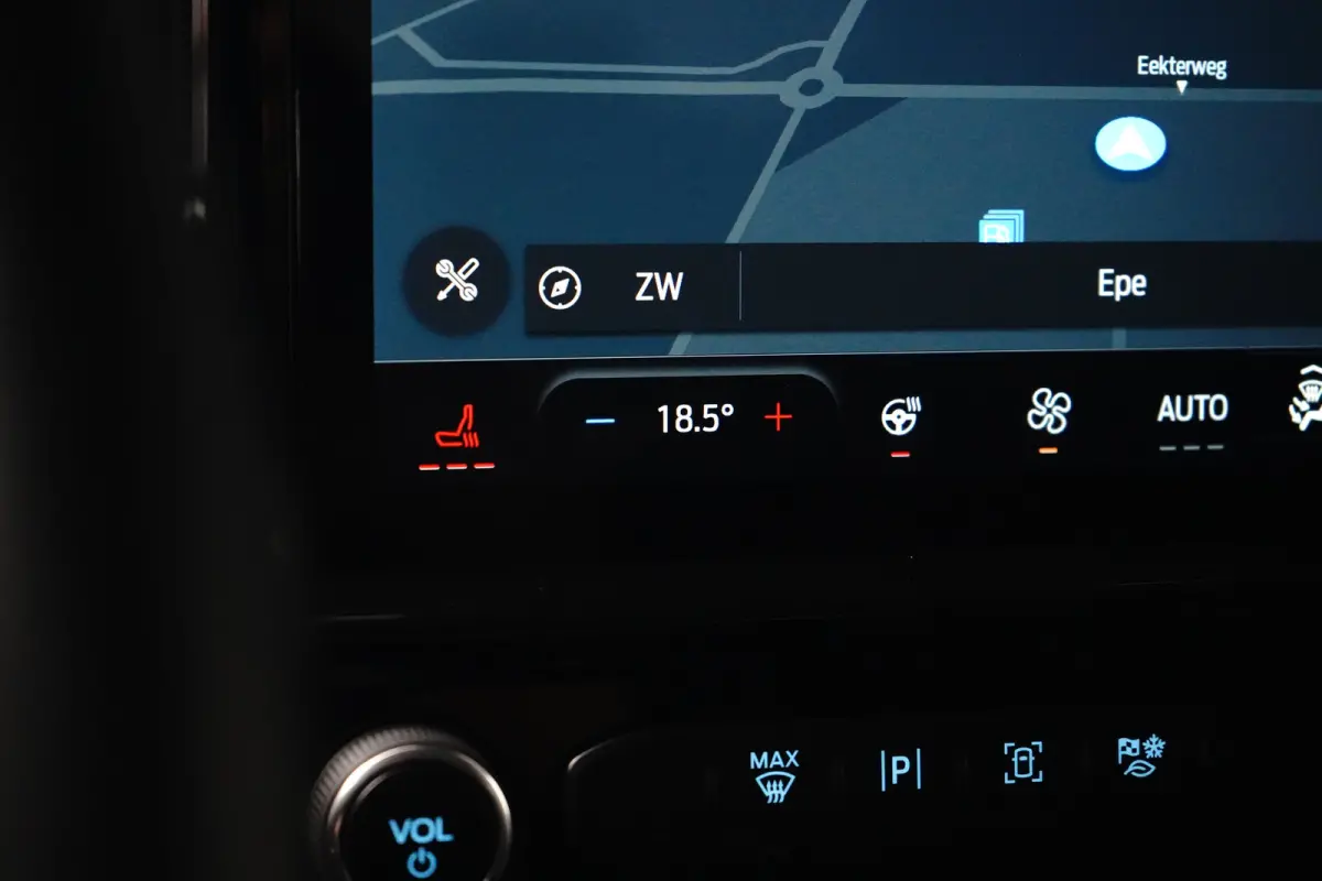 Tourneo Custom Sport 340 L1H1 65 kWh 8 Persoons | 2 x Schuifdeur | B&O | 4 jaar/100.000km garantie
