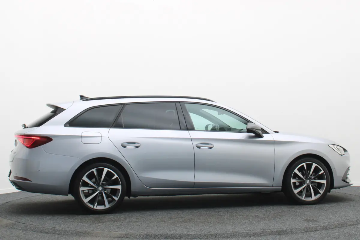 1.0 eTSI DSG FR Business Intense Eerste Eigenaar, Virtual Cockpit, ACC, Camera, Apple Carplay, LED, 18''