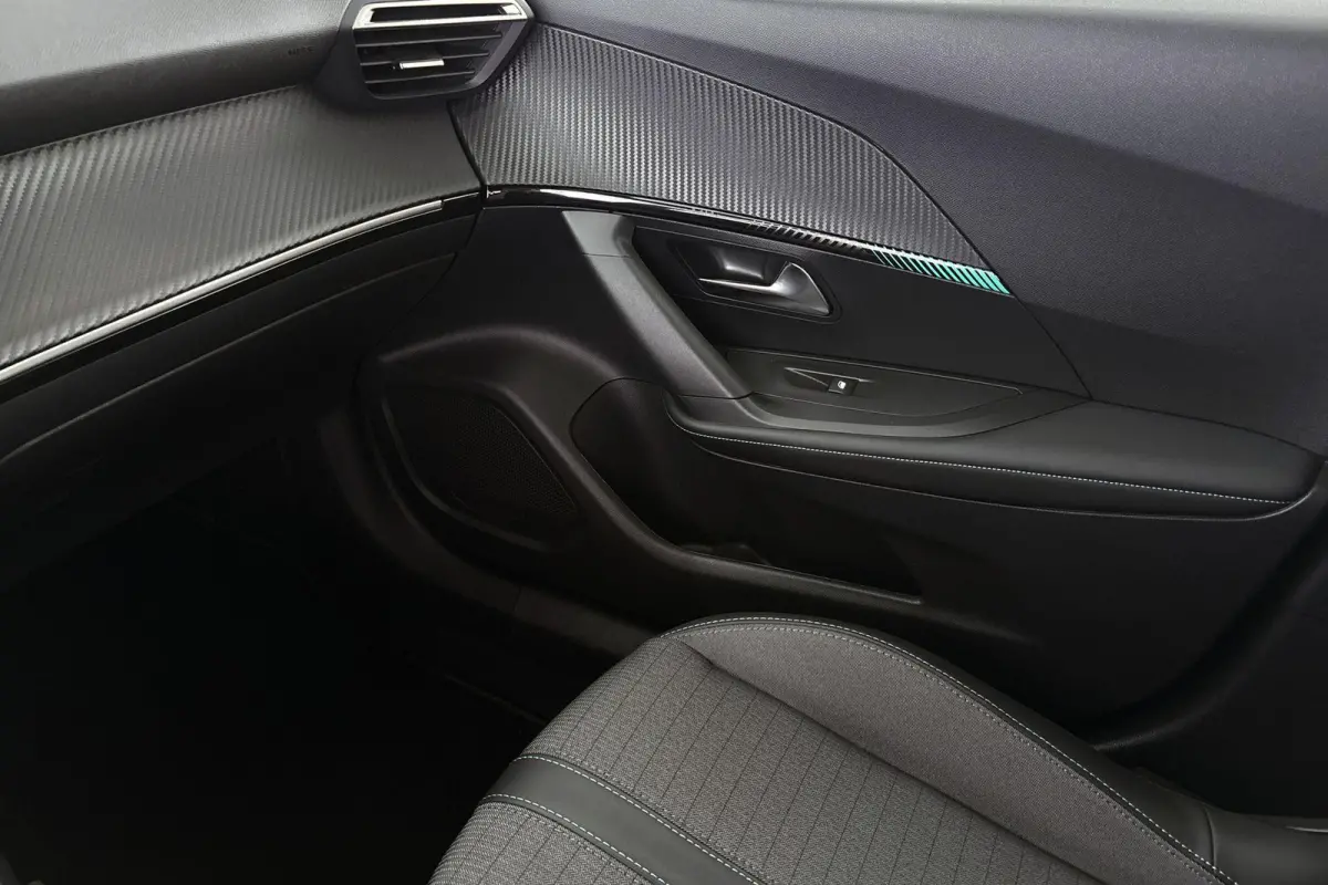 1.2 PureTech Allure Achteruitrijcamera Keyless Navigatie