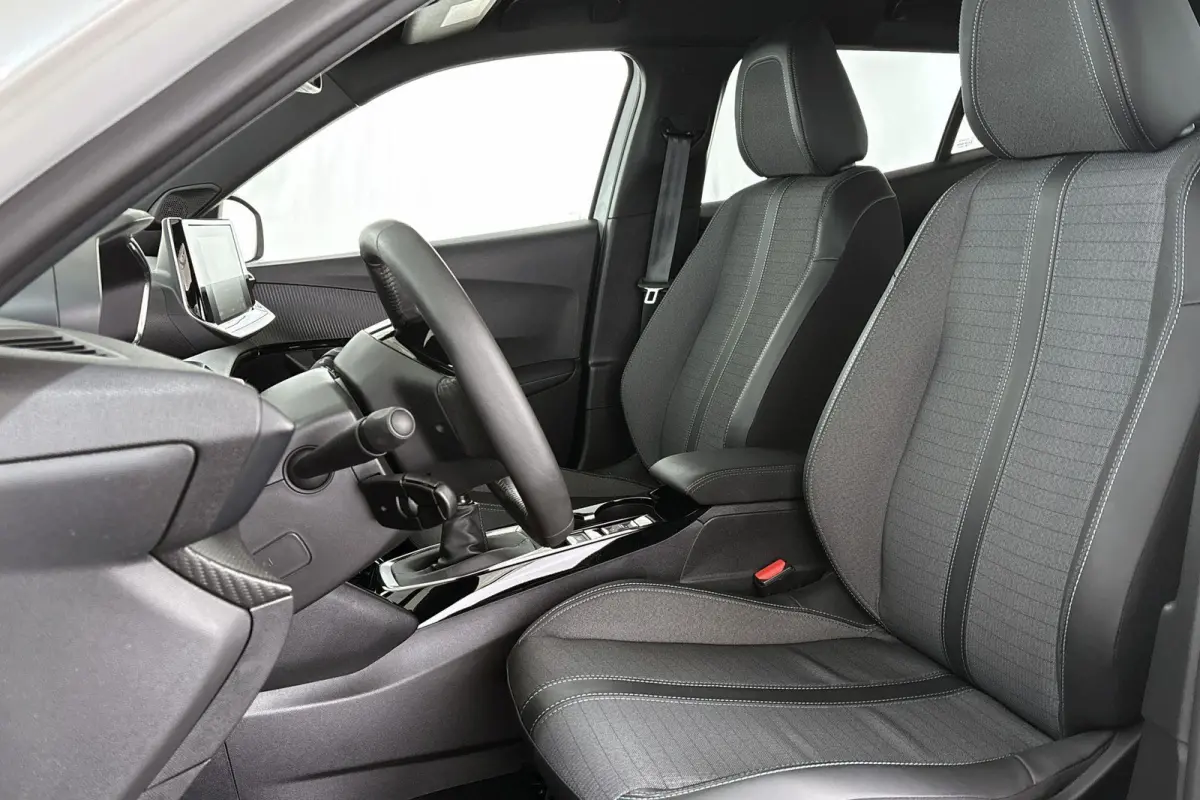 1.2 PureTech Allure Achteruitrijcamera Keyless Navigatie