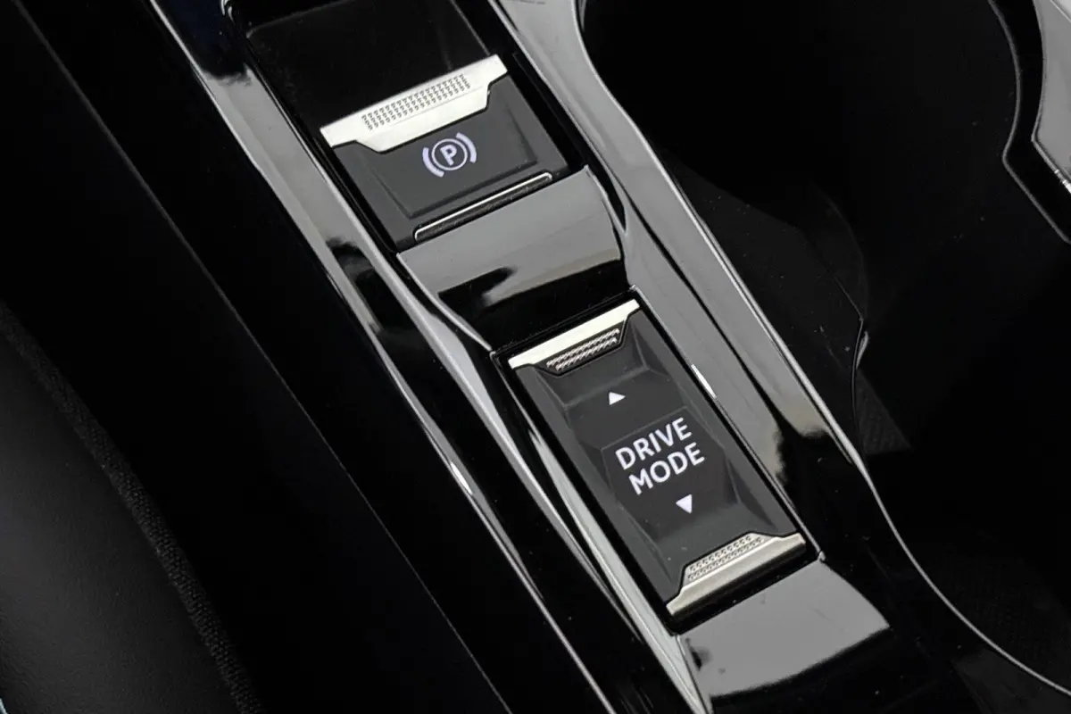 1.2 PureTech Allure Achteruitrijcamera Keyless Navigatie