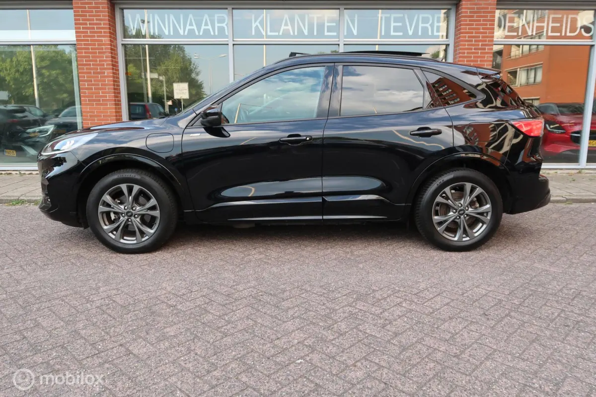 2.5 PHEV ST-Line Pano Navi Carplay