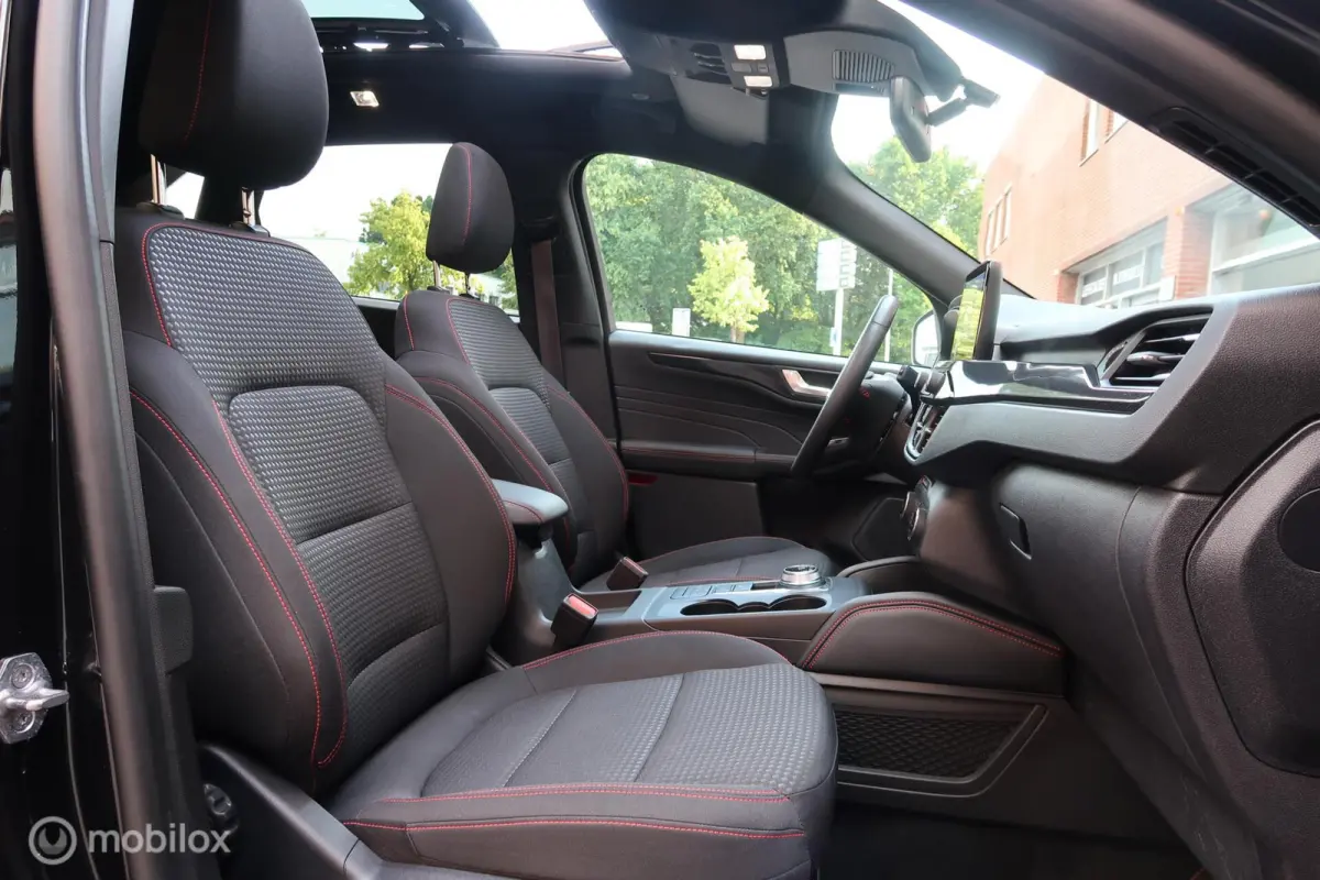 2.5 PHEV ST-Line Pano Navi Carplay