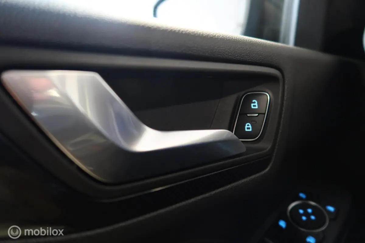 2.5 PHEV ST-Line Pano Navi Carplay