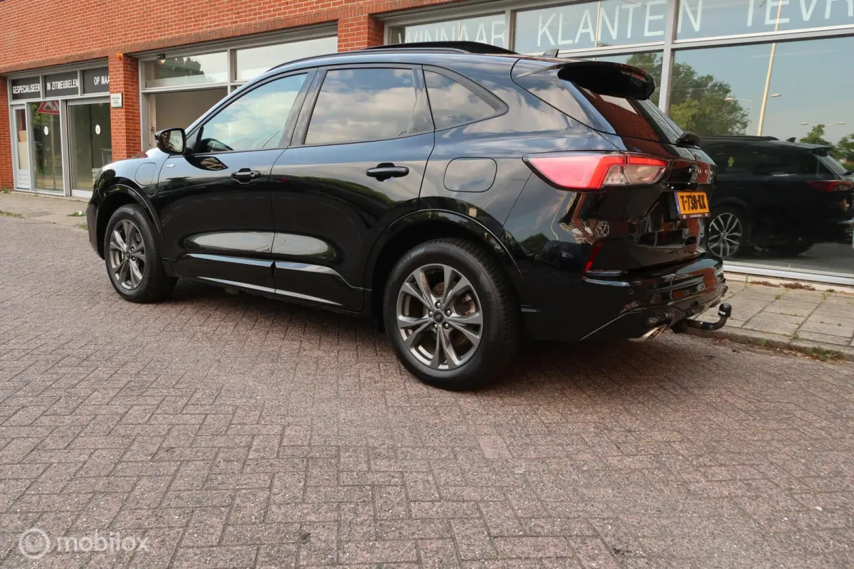 2.5 PHEV ST-Line Pano Navi Carplay
