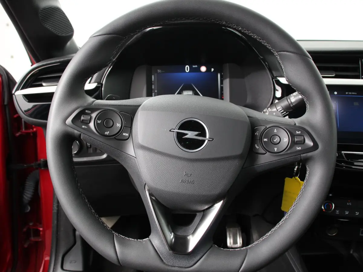 1.2 Turbo Hybrid 100pk GS Automaat DEMO ! Navigatie Apple Carplay/Android Auto Camera Parkeersensoren Cruise Control Dodehoek assistent Airco Lichtmetalen velgen Virtual Cockpit