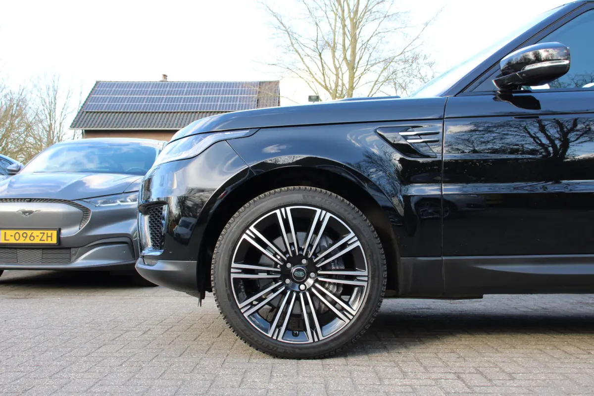 P400e Limited Edition | PANO DAK | LUXE LEDER | LED MATRIX | 21'' LMV | ADAPTIVE CRUISE | CARPLAY | STOELVERWARMING