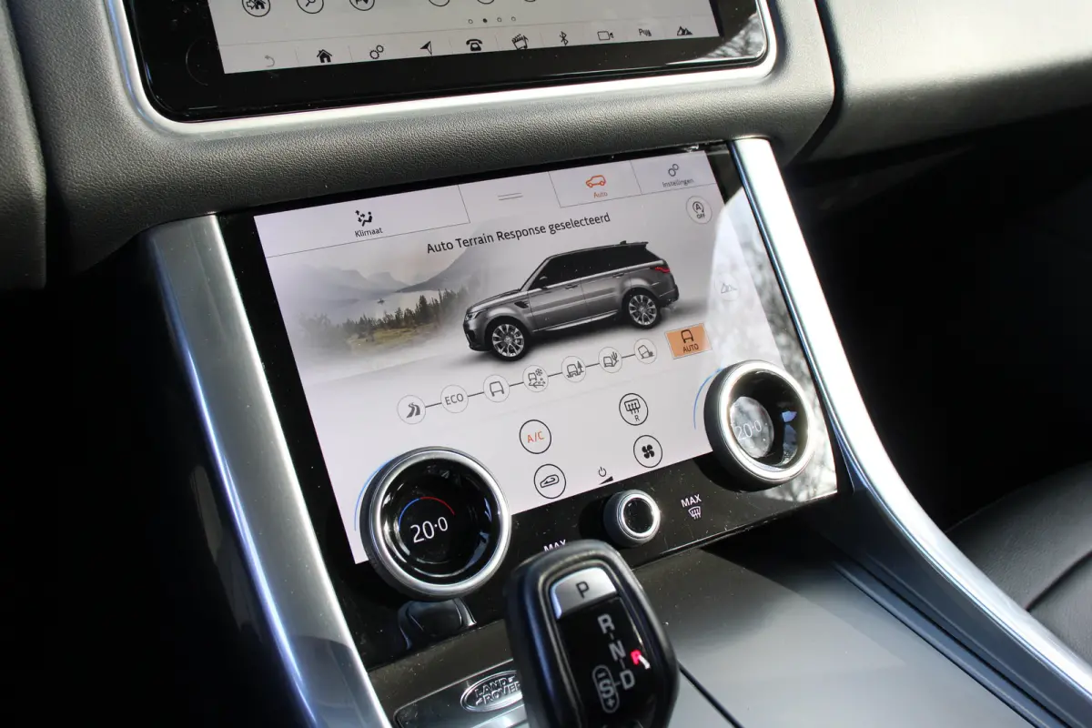 P400e Limited Edition | PANO DAK | LUXE LEDER | LED MATRIX | 21'' LMV | ADAPTIVE CRUISE | CARPLAY | STOELVERWARMING