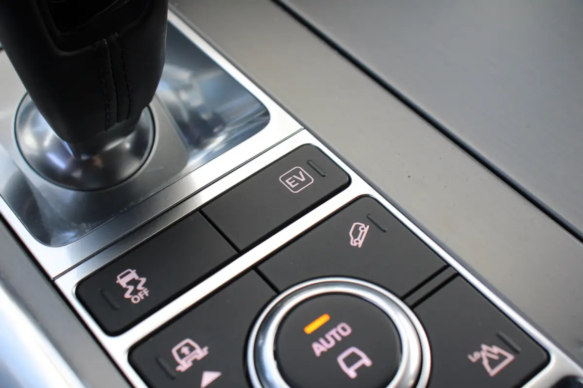 P400e Limited Edition | PANO DAK | LUXE LEDER | LED MATRIX | 21'' LMV | ADAPTIVE CRUISE | CARPLAY | STOELVERWARMING