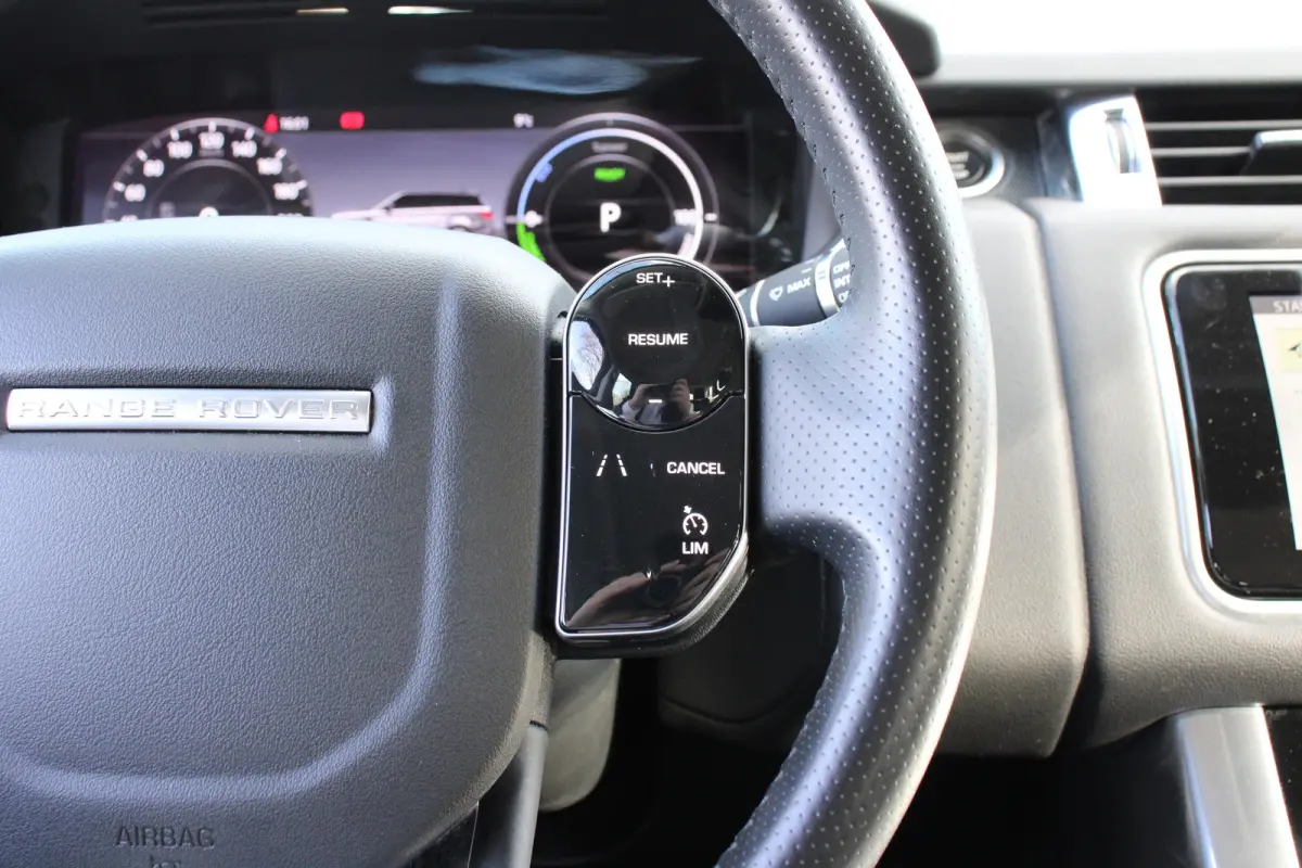 P400e Limited Edition | PANO DAK | LUXE LEDER | LED MATRIX | 21'' LMV | ADAPTIVE CRUISE | CARPLAY | STOELVERWARMING