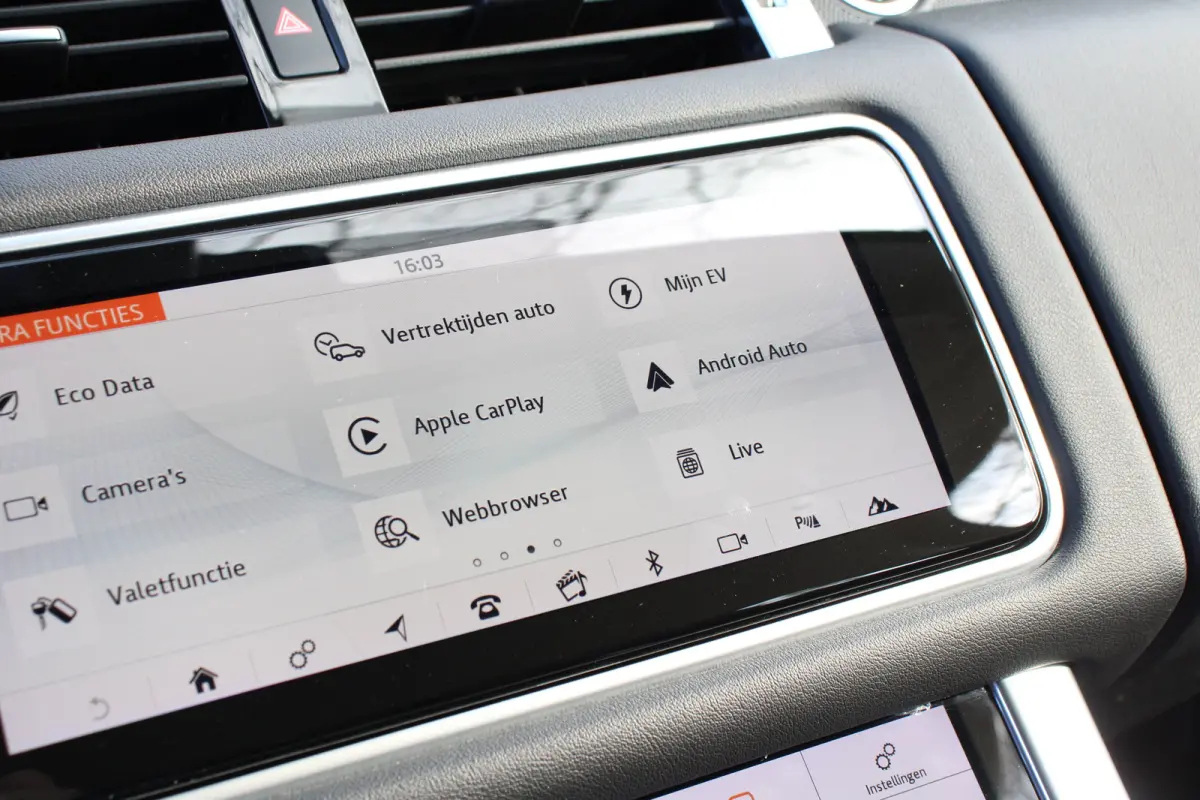 P400e Limited Edition | PANO DAK | LUXE LEDER | LED MATRIX | 21'' LMV | ADAPTIVE CRUISE | CARPLAY | STOELVERWARMING