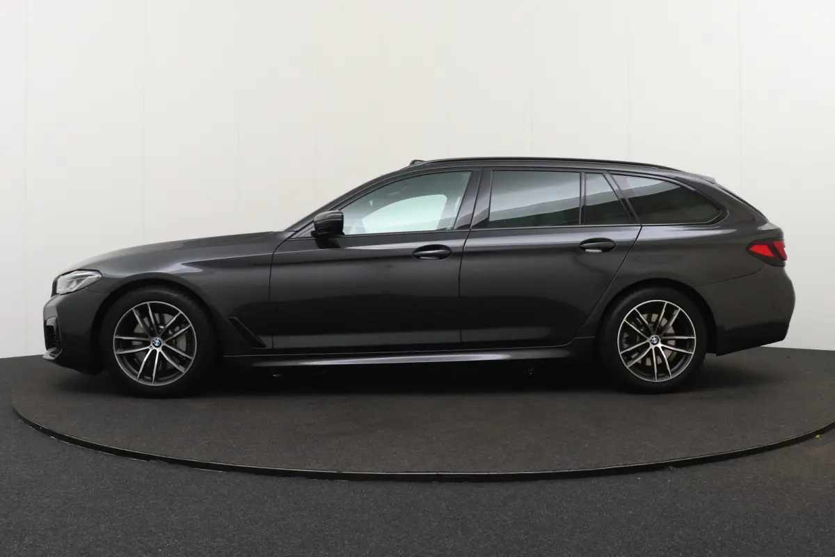 530i 252 PK M-Sport Shadow-Line Pano-dak Laser-Light *