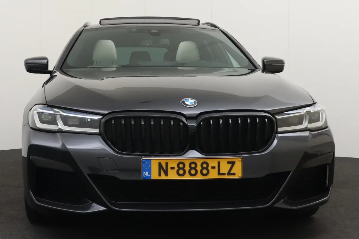 530i 252 PK M-Sport Shadow-Line Pano-dak Laser-Light *