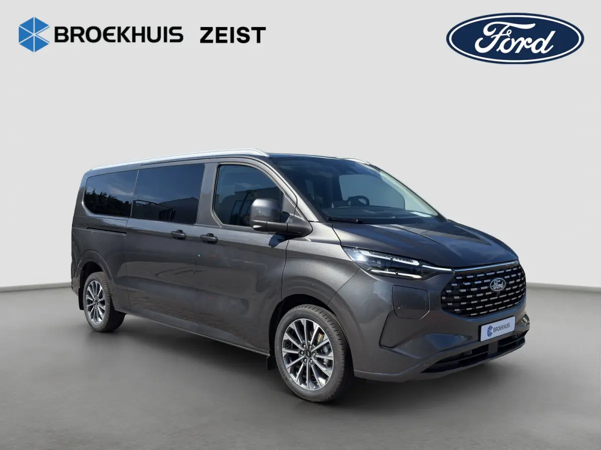 Tourneo Titanium X Plug-in Hybrid L2H1 340 2.5 PHEV L2H1 Titanium X | 360 Camera | Pano-dak | AGR-stoel | B&O audio | Wegklap Trekhaak| Dodehoek sensoren | Climate Control | Apple / Android 