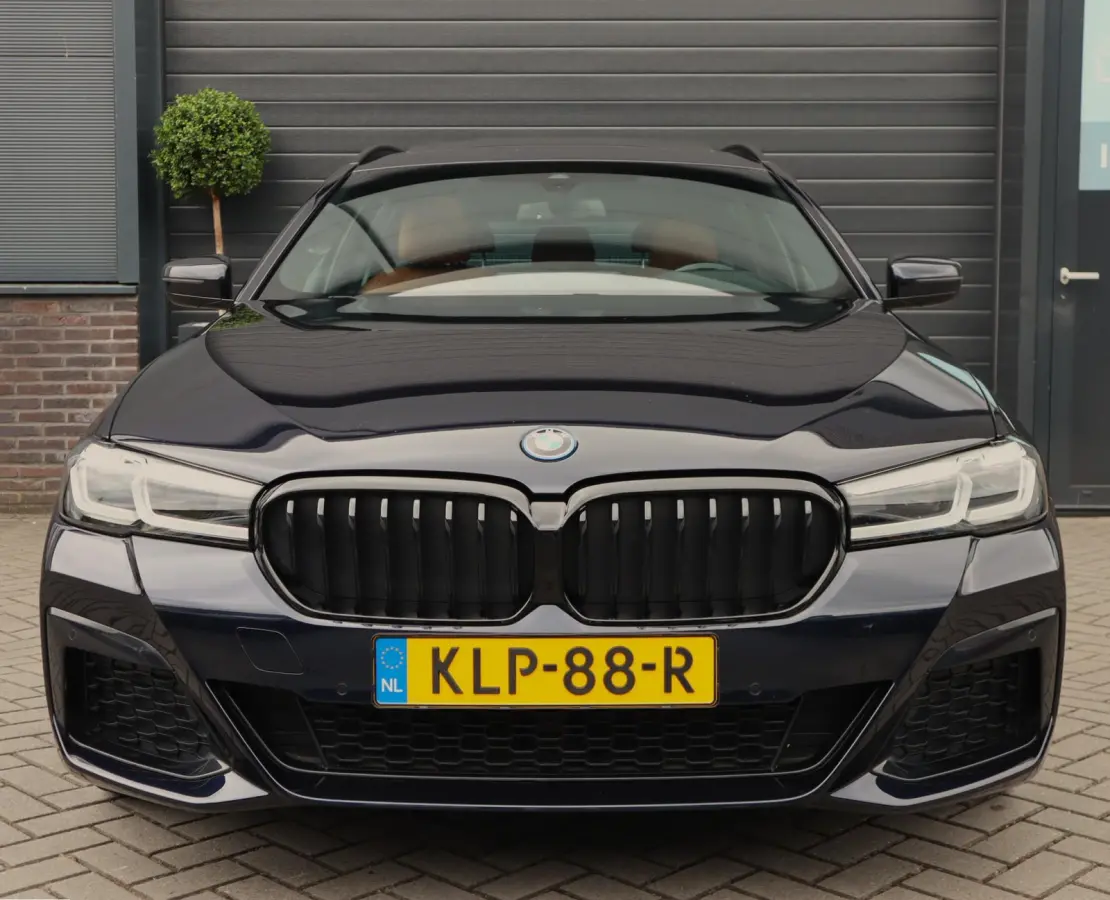 530e M Sport | Pano | Leer | Stoelverwarming | 19 Inch