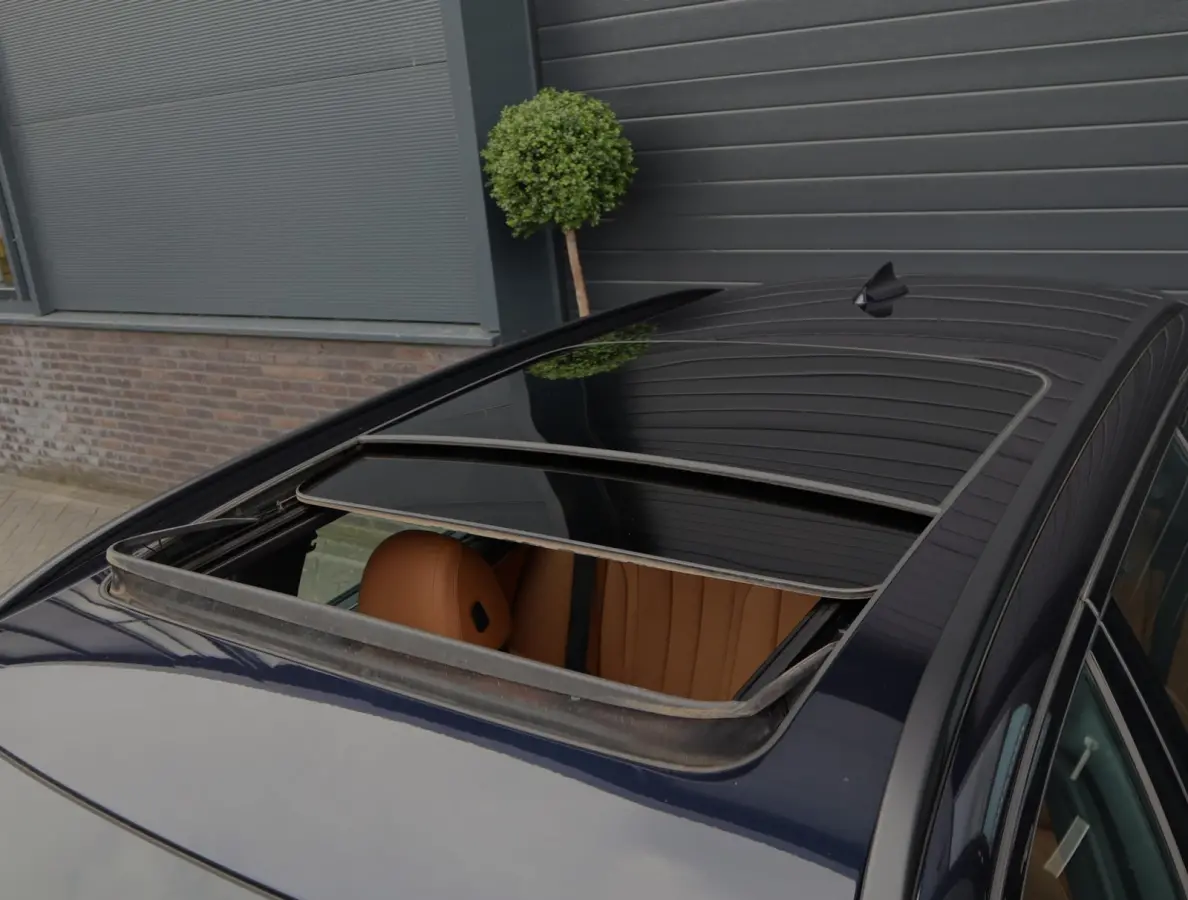 530e M Sport | Pano | Leer | Stoelverwarming | 19 Inch
