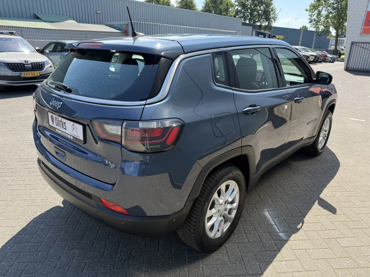 4xe 190 Plug-in Hybrid Altitude (Elektrische Klep - Keyless Entry - LED - Automatische Airco - Camera - Navigatie - Apple Carplay - 4WD - Adaptieve Cruise Controle)