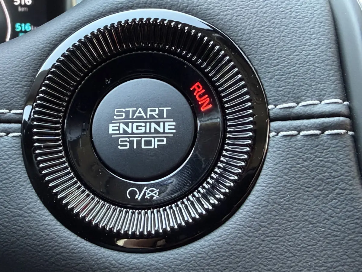 4xe 190 Plug-in Hybrid Altitude (Elektrische Klep - Keyless Entry - LED - Automatische Airco - Camera - Navigatie - Apple Carplay - 4WD - Adaptieve Cruise Controle)