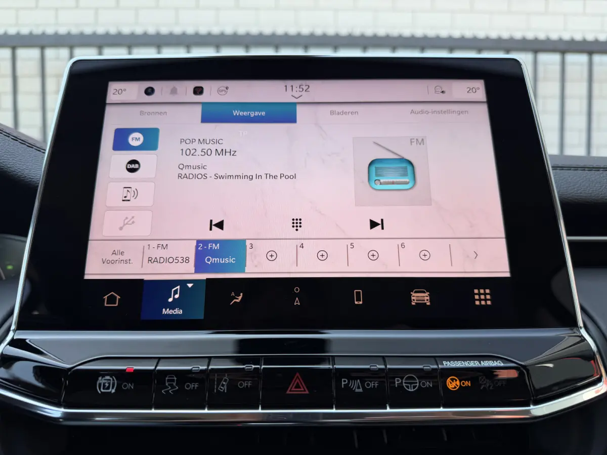 4xe 190 Plug-in Hybrid Altitude (Elektrische Klep - Keyless Entry - LED - Automatische Airco - Camera - Navigatie - Apple Carplay - 4WD - Adaptieve Cruise Controle)