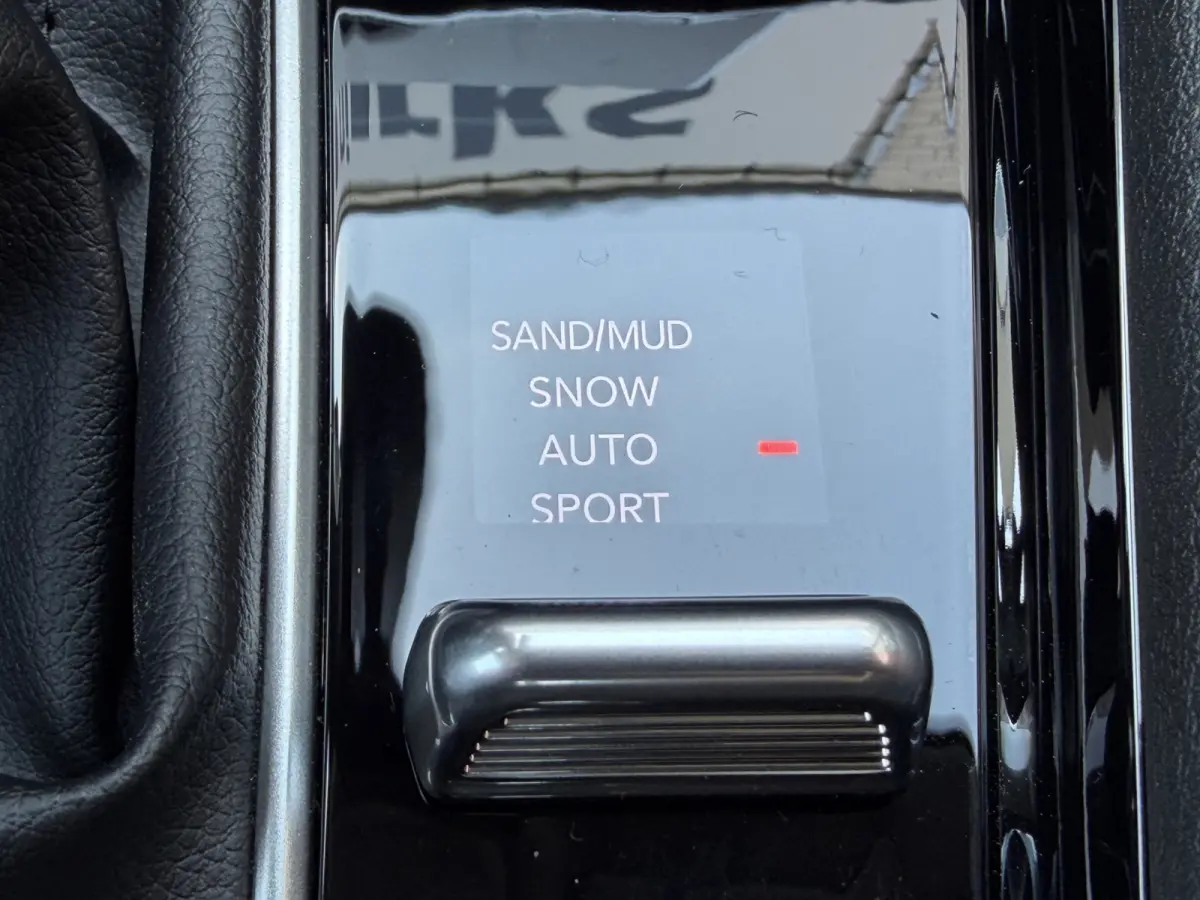 4xe 190 Plug-in Hybrid Altitude (Elektrische Klep - Keyless Entry - LED - Automatische Airco - Camera - Navigatie - Apple Carplay - 4WD - Adaptieve Cruise Controle)