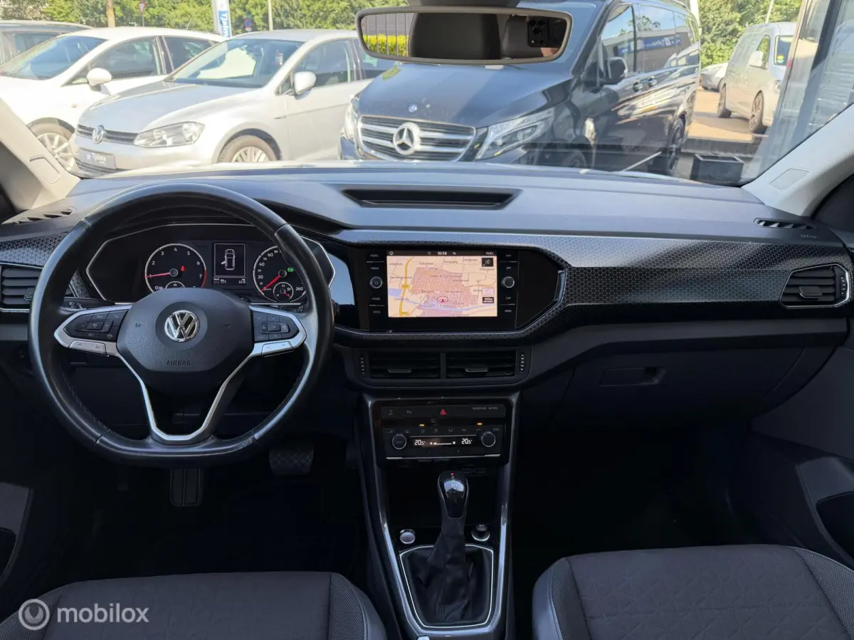 1.0 TSI Style R-Line xenon led 17 inch trekh carpl trekh