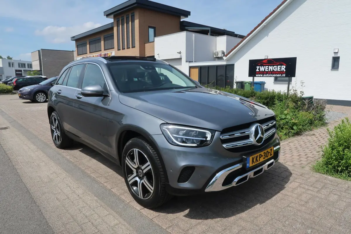 4MATIC PANORAMADAK|TREKHAAK|KEYLESS|CARPLAY|CAMERA|DEALER ONDERHOUDEN